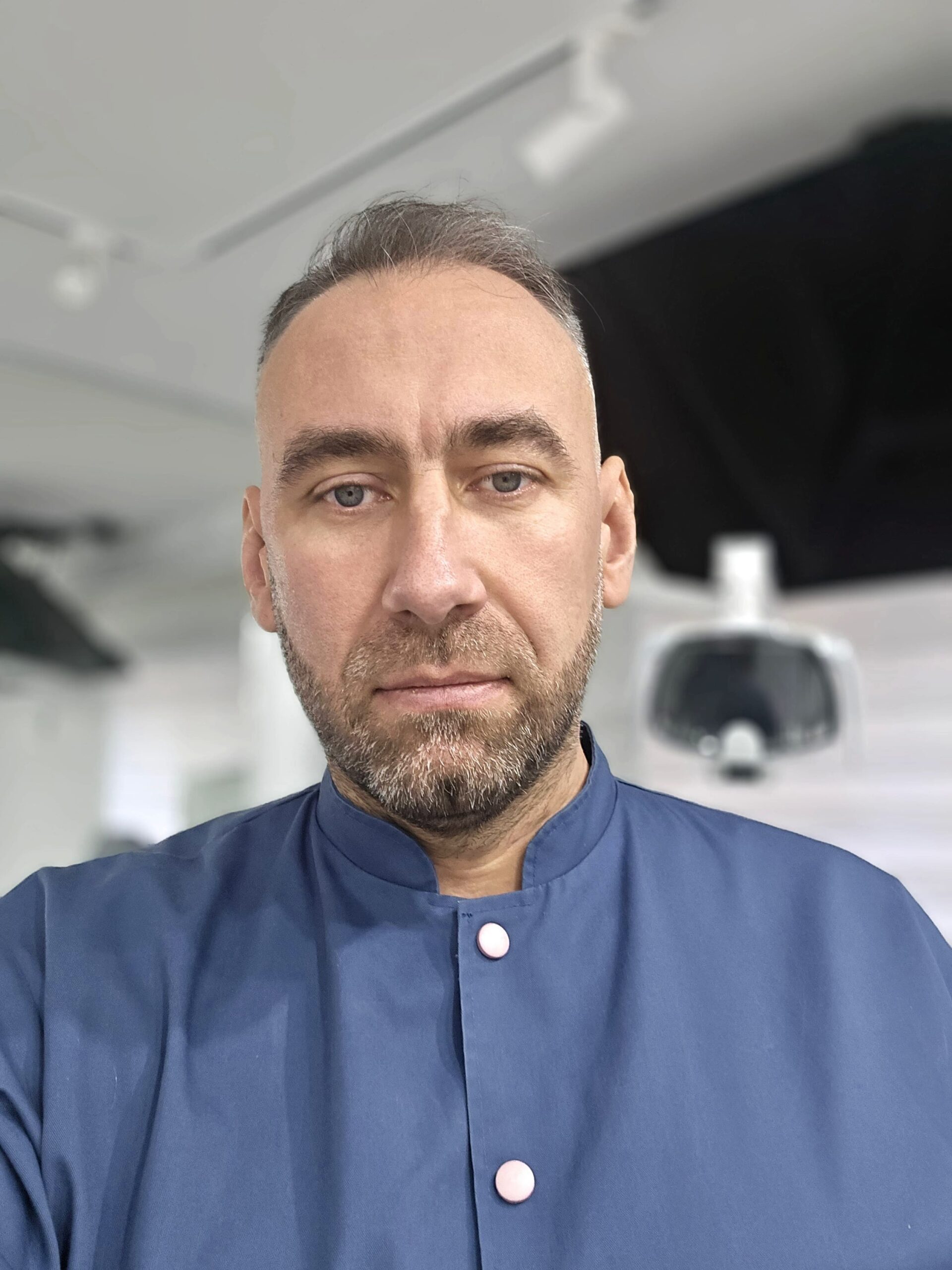 Dr. Marius Pivoda - Cabinet Stomatologie Sibiu Dr. Marius Pivoda - Cabinet Stomatologie Sibiu